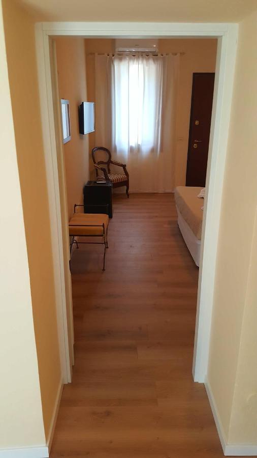 Doppelzimmer mit Poolblick